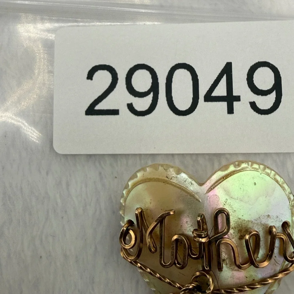 Vintage Mother Brooch Heart Mother of Pearl Gold Tone Sweetheart